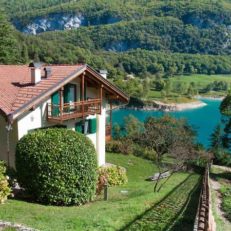 Al Trovante Aparthotel Tenno Buitenkant foto