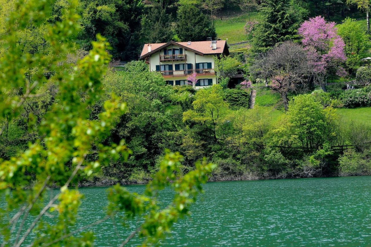 Al Trovante Aparthotel Tenno Buitenkant foto